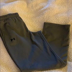 Boys Undwr Armour sweat pants